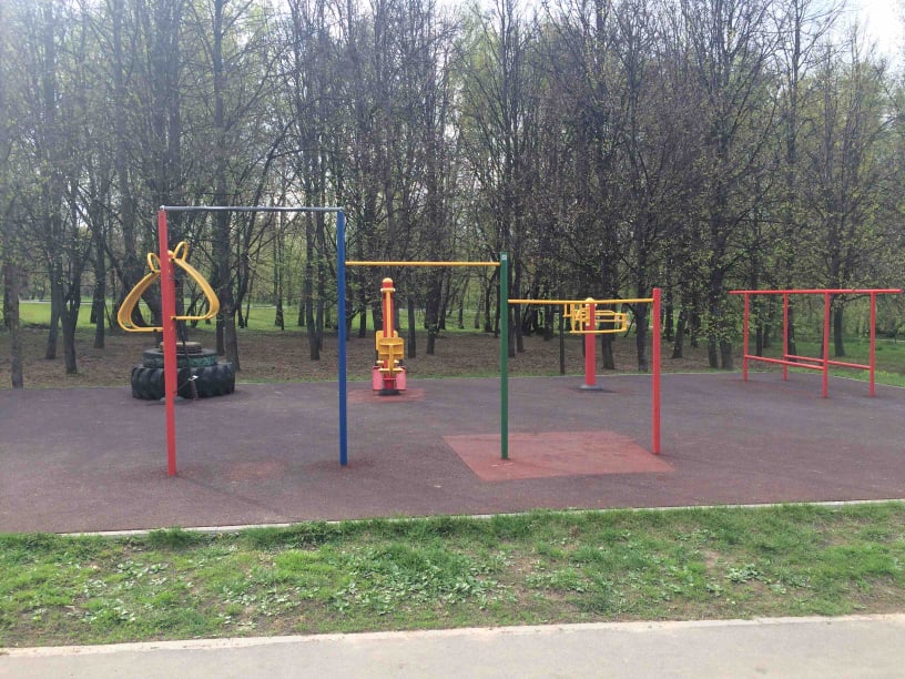 Pull Up Bar at Calisthenics Park at Шипиловский проезд, Москва – photo 1 of 3