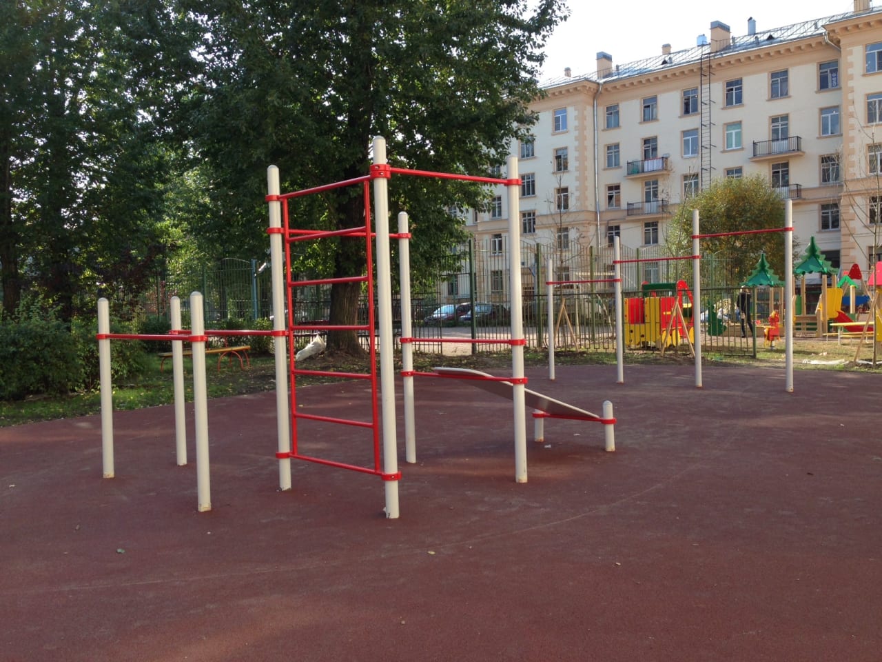 Pull Up Bar at Calisthenics Park at Балтийская улица, Санкт-Петербург – photo 5 of 5