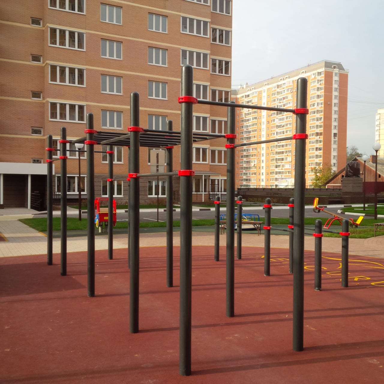 Barren bei Calisthenics Park at Главная улица, Балашиха – Foto 2 von 2