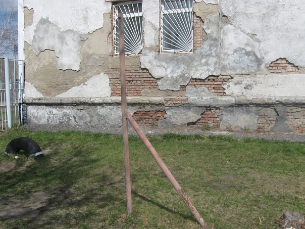 Sprossenwand bei Calisthenics Park at Ледовый дворец, Омск – Foto 4 von 9