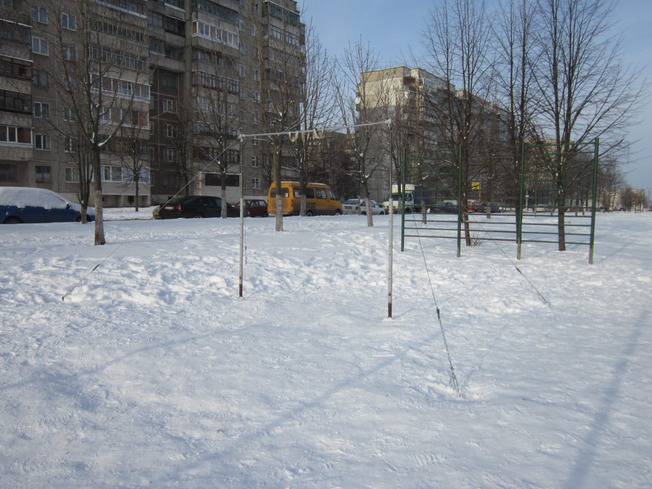 Klimmzugstange bei Calisthenics Park at улица Воинов-Интернационалистов, Железногорск – Foto 1 von 5