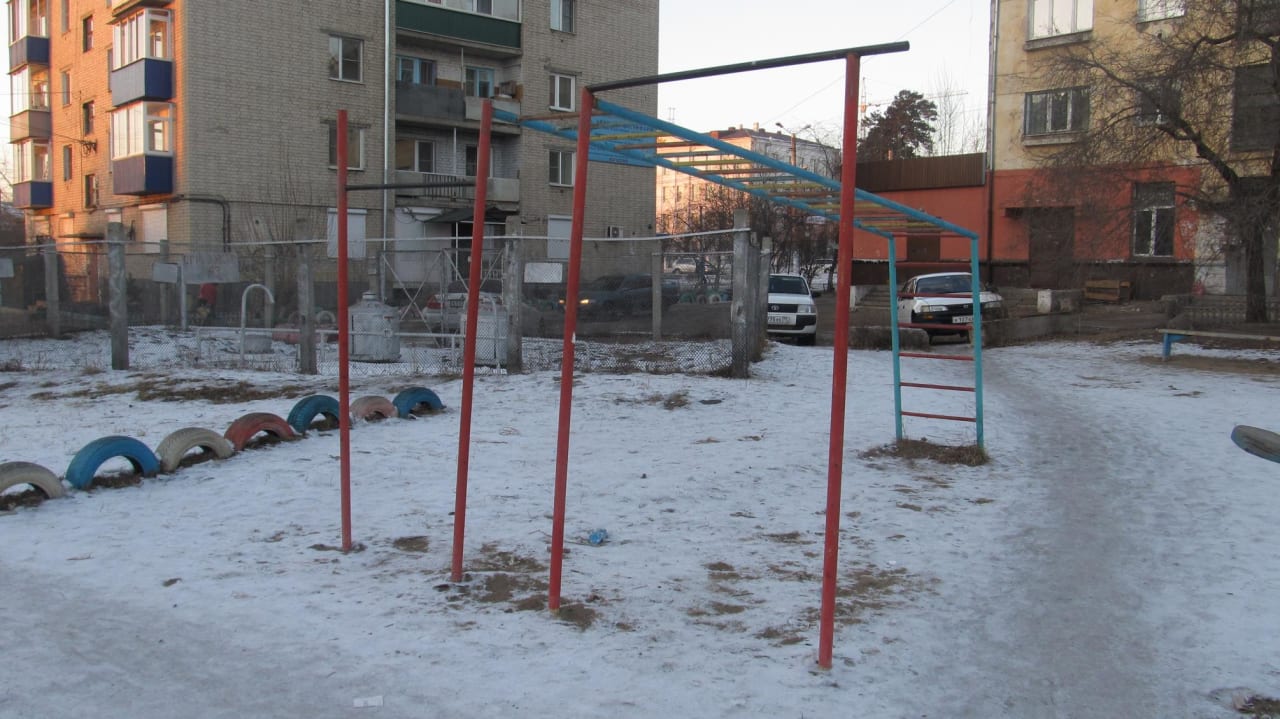 Klimmzugstange bei Calisthenics Park at Новобульварная улица, Чита – Foto 3 von 3