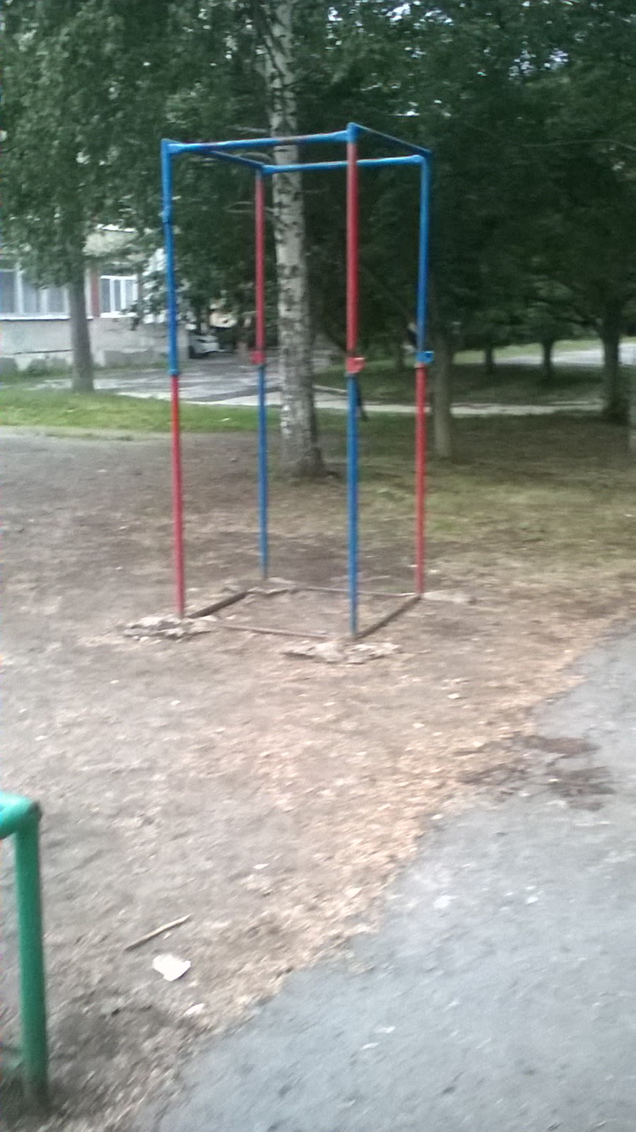 Barre de traction à Calisthenics Park at Ольховская улица, Екатеринбург – photo 1 sur 4