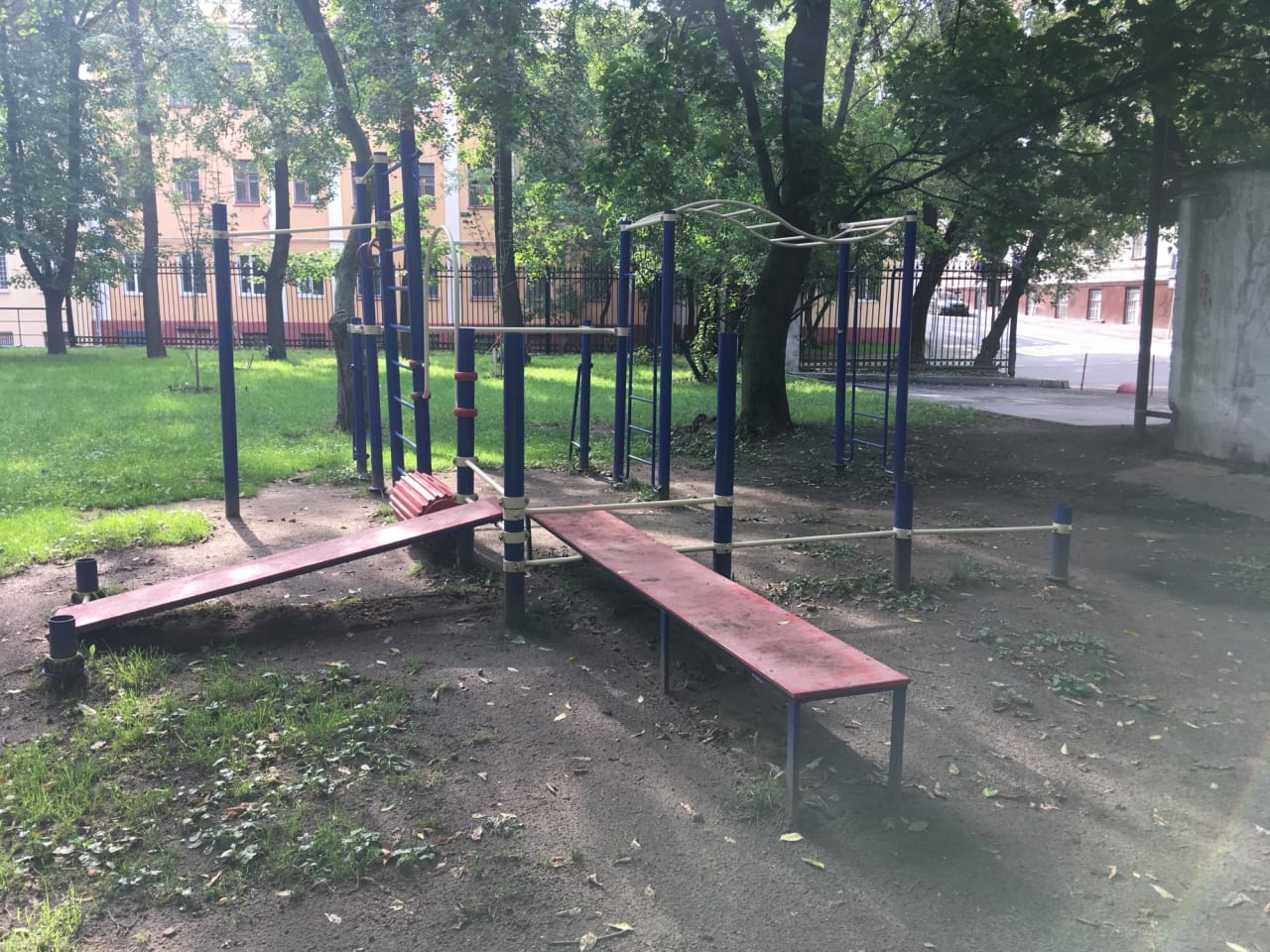 Pull Up Bar at Calisthenics Park at Николоямский переулок, Москва – photo 1 of 3