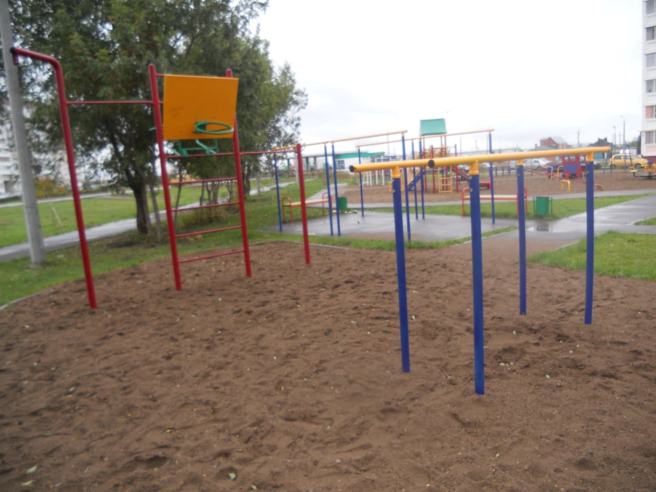 Hangelstange bei Outdoor Gym in ЗЯБ, Набережные Челны #wp2244 – Foto 3 von 7