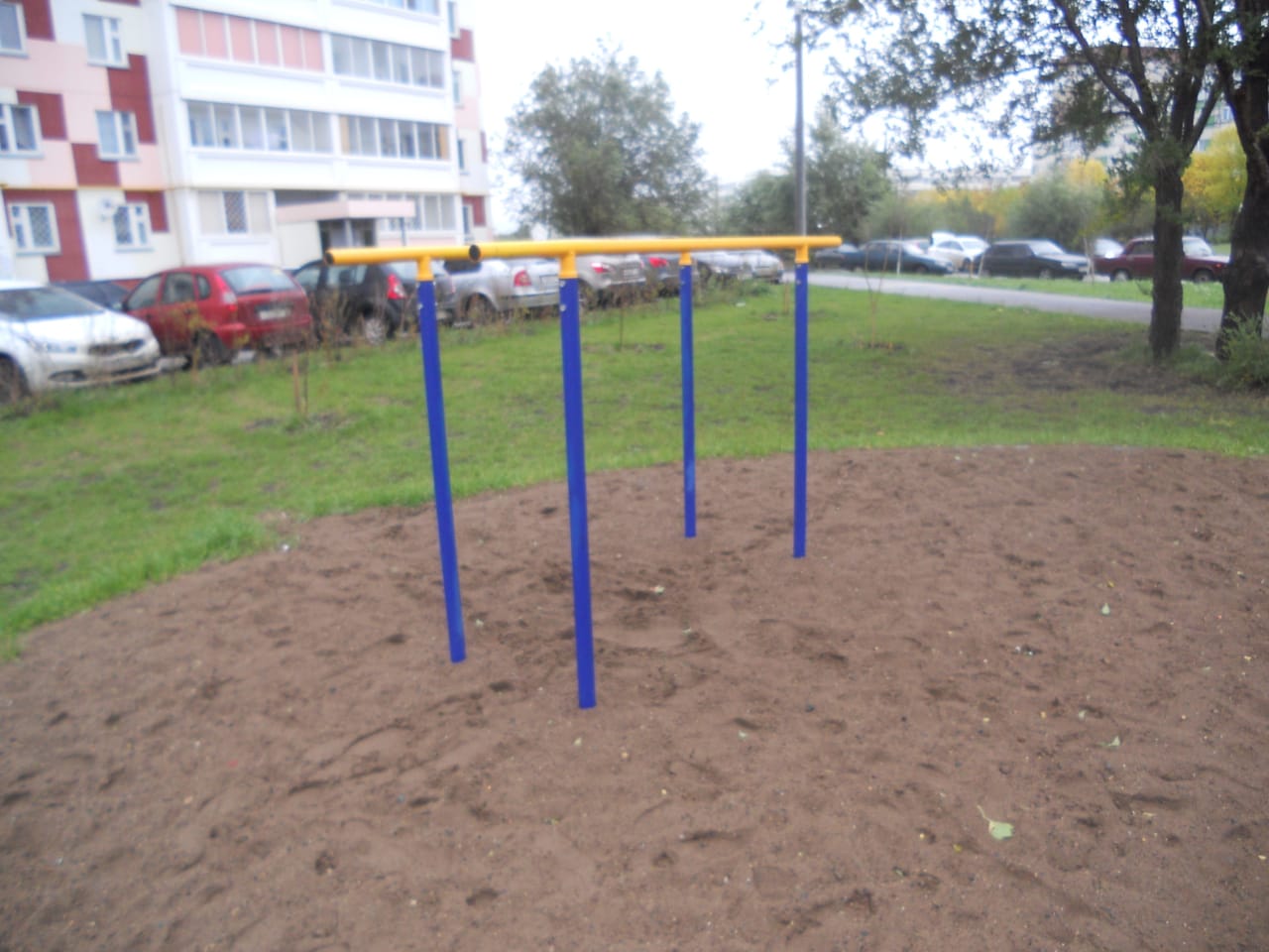 Klimmzugstange bei Outdoor Gym in ЗЯБ, Набережные Челны #wp2244 – Foto 1 von 7