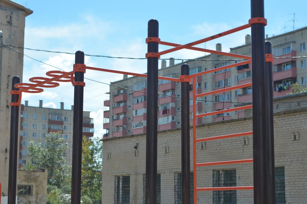 Barren bei Outdoor Gym in Центральный район, Чита #wp2248 – Foto 2 von 6