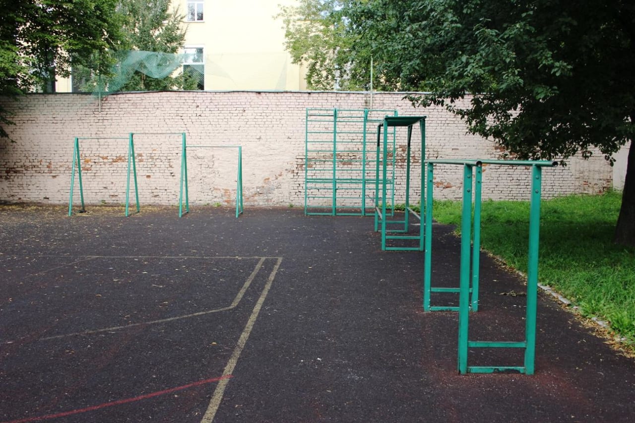 Pull Up Bar at Calisthenics Park at улица Мира, Санкт-Петербург – photo 1 of 3