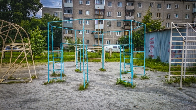 Турнік на майданчику Calisthenics Park at улица Анри Барбюса, Екатеринбург – фото 9 з 10