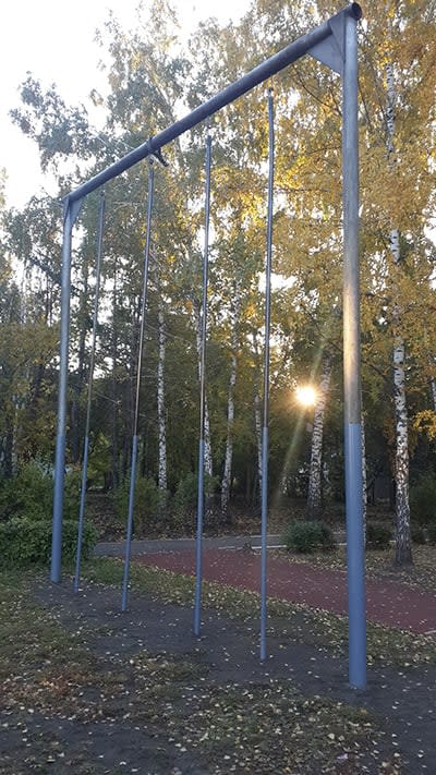 Hangelstange bei Calisthenics Park at Красноармейский проспект, Барнаул – Foto 3 von 3