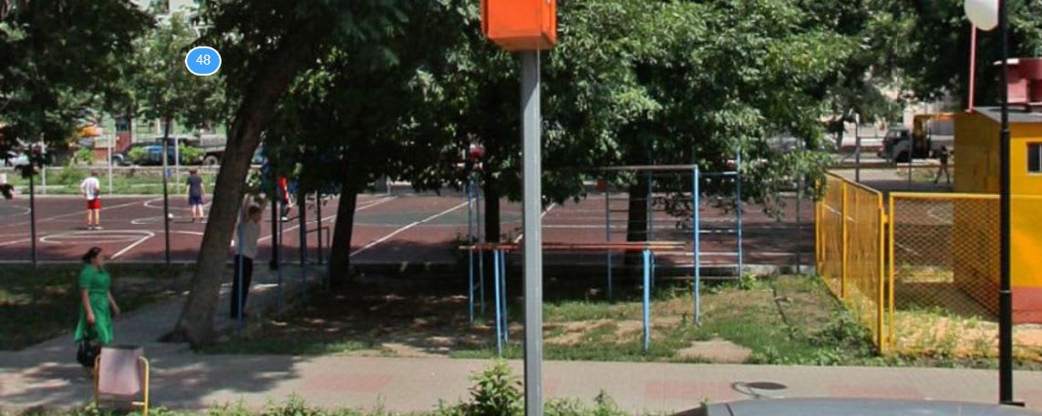 Sbarra per trazioni presso Calisthenics Park at улица Свободы, Воронеж – foto 1 di 1