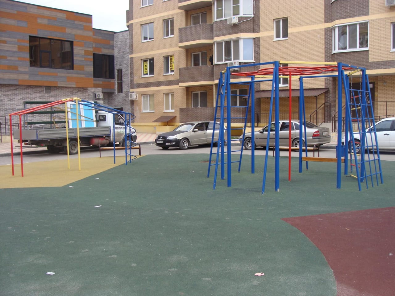 Pull Up Bar at Calisthenics Park at улица Тружеников, Ростов-на-Дону – photo 5 of 5