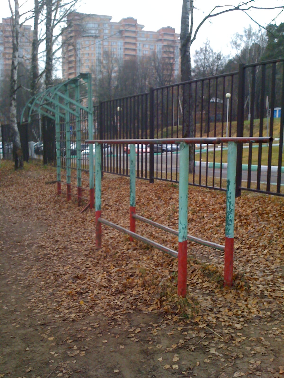 Air Skier bei Calisthenics Park at Лыжный стадион имени И. С. Утробина, Красногорск – Foto 4 von 12