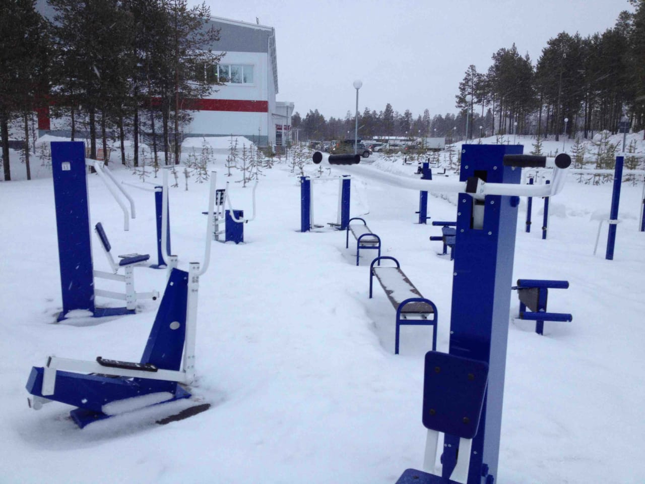 Barren bei Calisthenics Park at Авангард, Ноябрьск – Foto 2 von 2