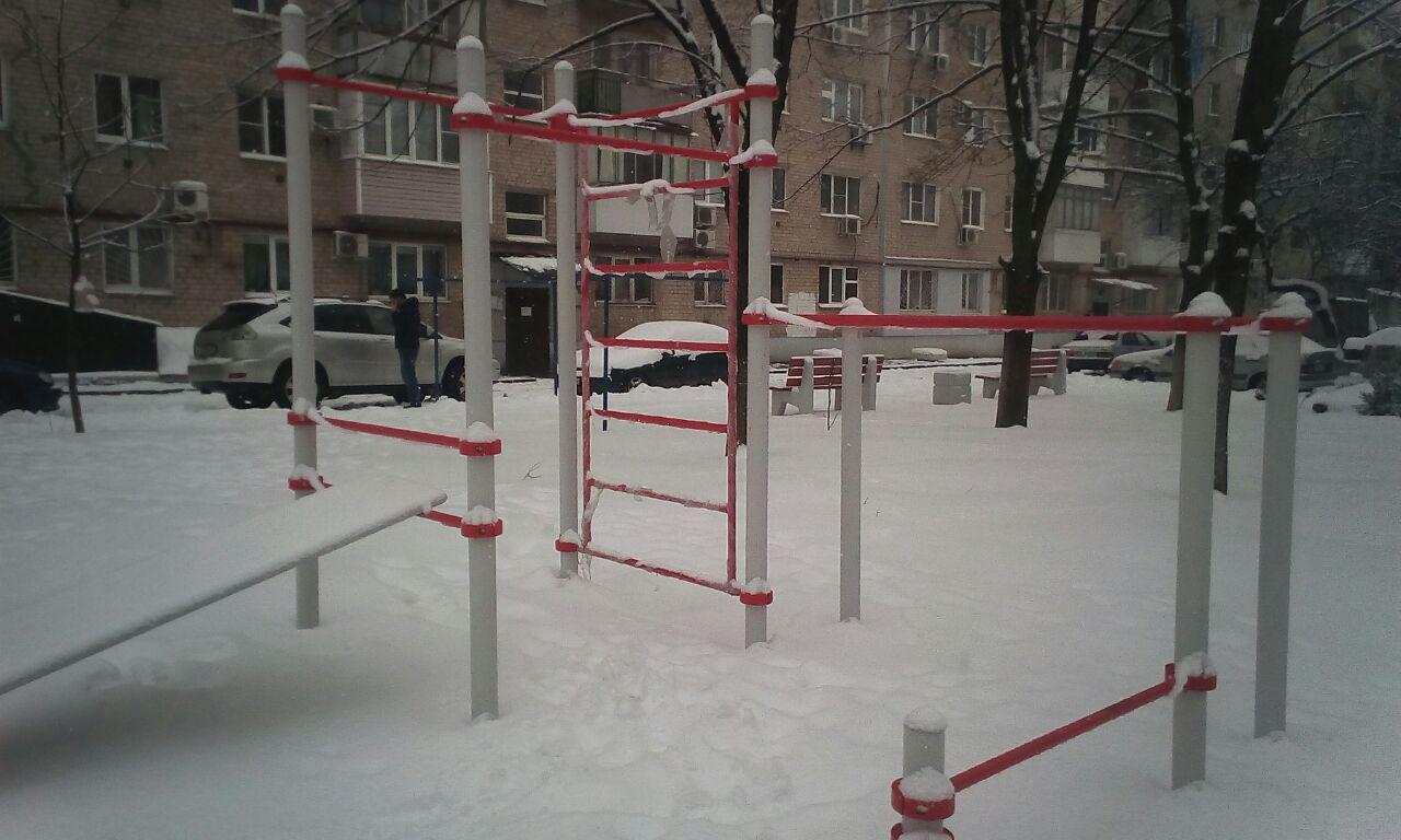 Parallel Gym Bars at Calisthenics Park at проспект Стачки, Ростов-на-Дону – photo 3 of 4