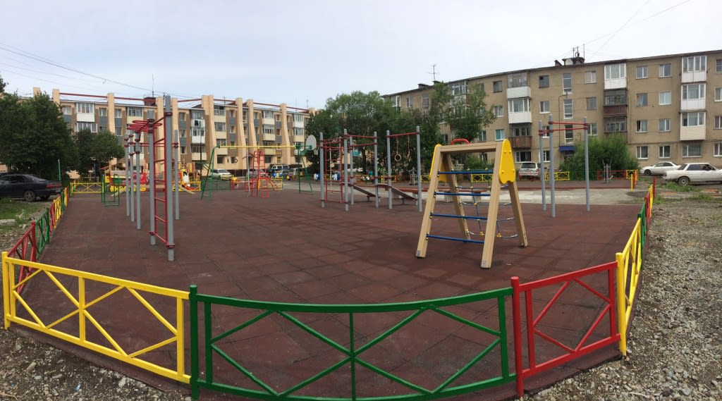 Pull Up Bar at Calisthenics Park at улица Горького, Петропавловск-Камчатский – photo 1 of 4