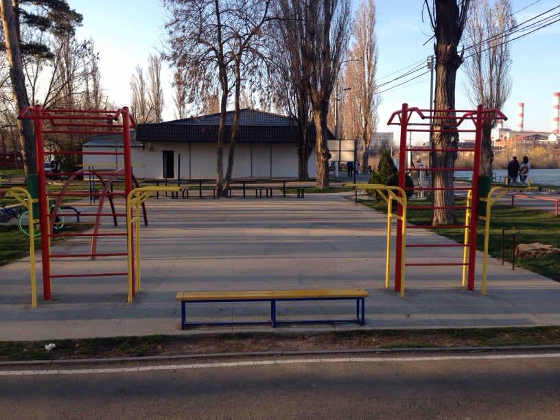 Parallel Gym Bars at Calisthenics Park at Трамвайная улица, Краснодар – photo 2 of 3