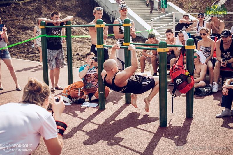 Hangelstange bei Calisthenics Park at улица Ленина, Берёзовский – Foto 3 von 4