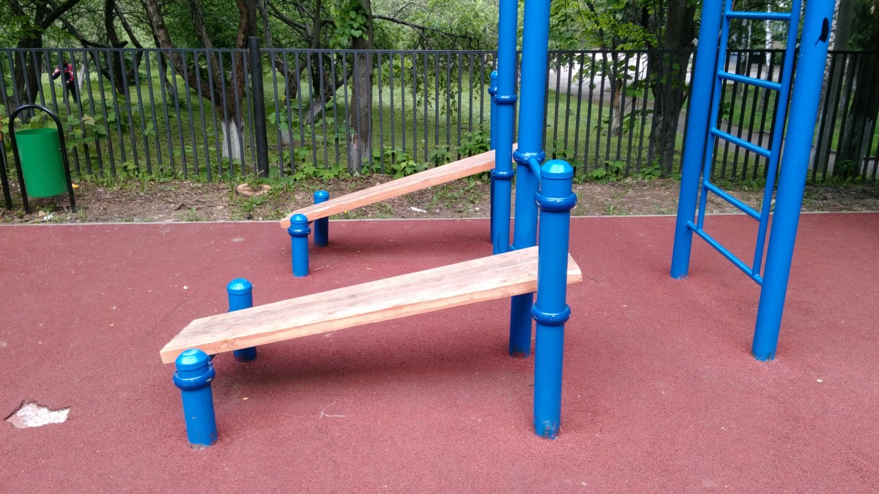 Barren bei Calisthenics Park at Комсомольская улица, Красногорск – Foto 2 von 6