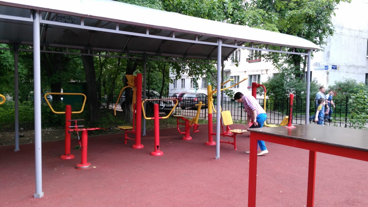 Barren bei Calisthenics Park at Комсомольская улица, Красногорск – Foto 6 von 6