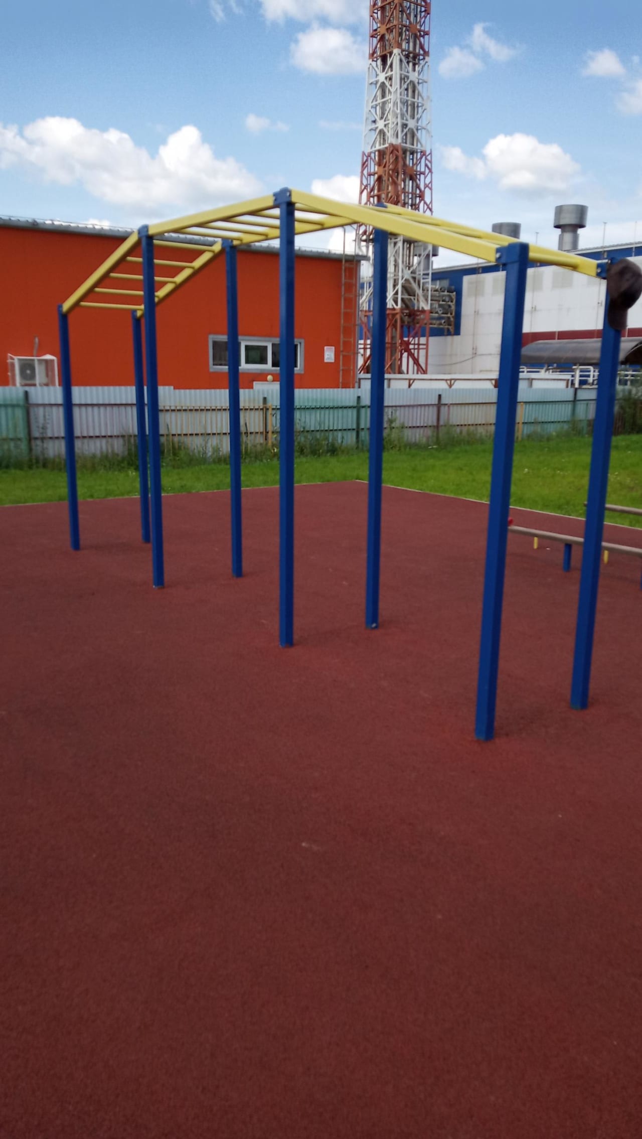 Hangelstange bei Calisthenics Park at Спортивная улица, Егорьевск #wp2320 – Foto 4 von 9