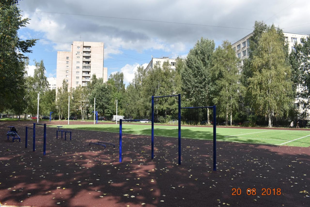 Pull Up Bar at Calisthenics Park at улица Коллонтай, Санкт-Петербург #wp2326 – photo 1 of 5
