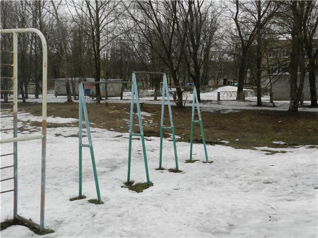 Hangelstange bei Calisthenics Park at Парковая улица, Железногорск – Foto 3 von 3
