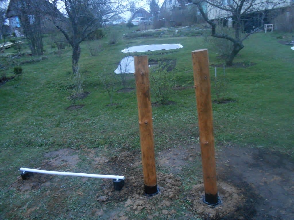 Colonne workout presso Calisthenics Park at А-181, Токсовское городское поселение – foto 4 di 4