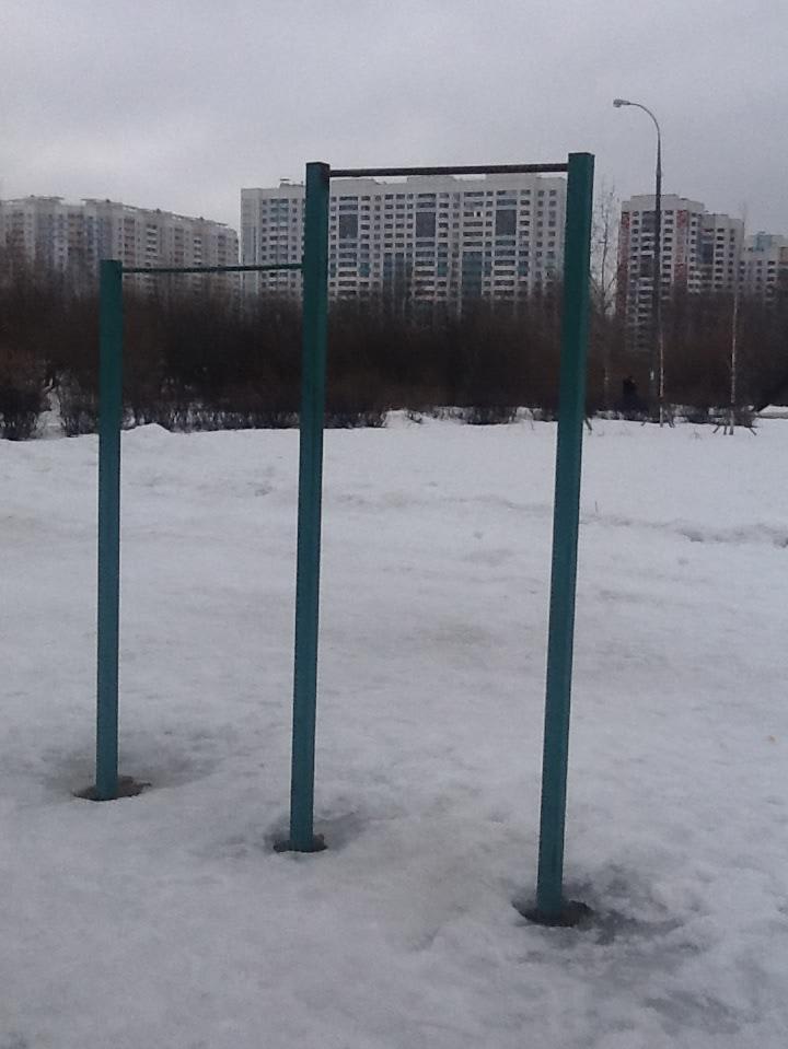 Pull Up Bar at Calisthenics Park at улица Кадырова, Москва – photo 1 of 3