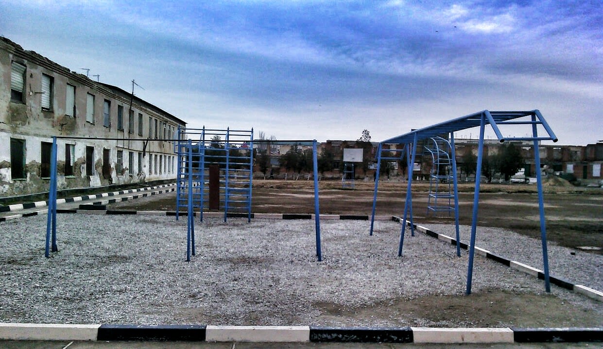 Klimmzugstange bei Calisthenics Park at улица Дахадаева, Каспийск – Foto 1 von 1