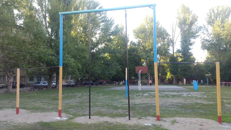 Hangelstange bei Calisthenics Park at Зеркальная улица, Саратов – Foto 3 von 5