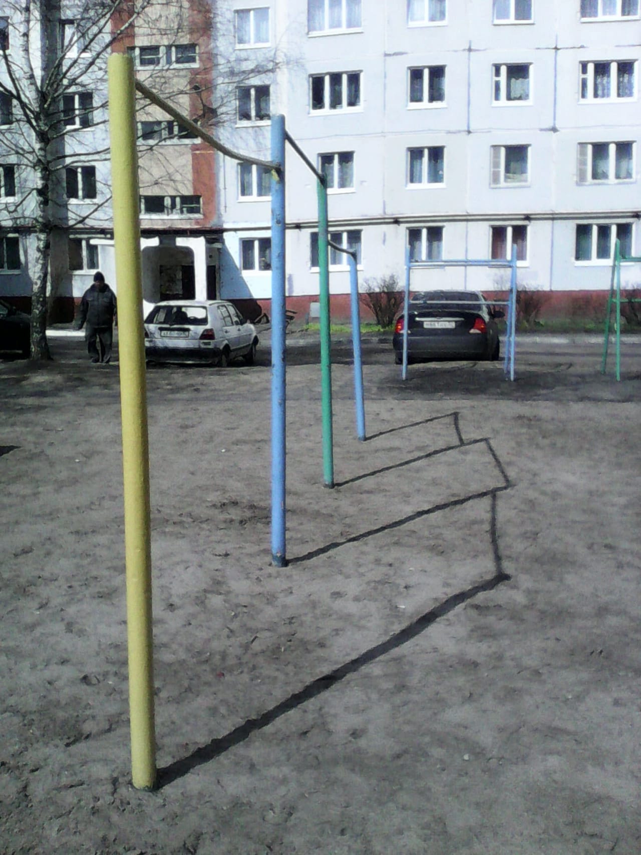 Barren bei Calisthenics Park at улица Есенина, Брянск – Foto 2 von 3