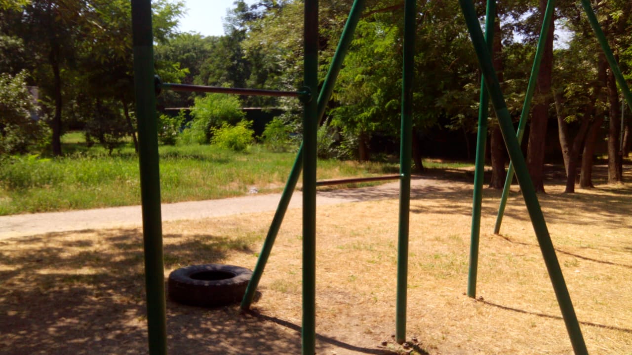 Barren bei Calisthenics Park at улица Энгельса, Ейск – Foto 2 von 5