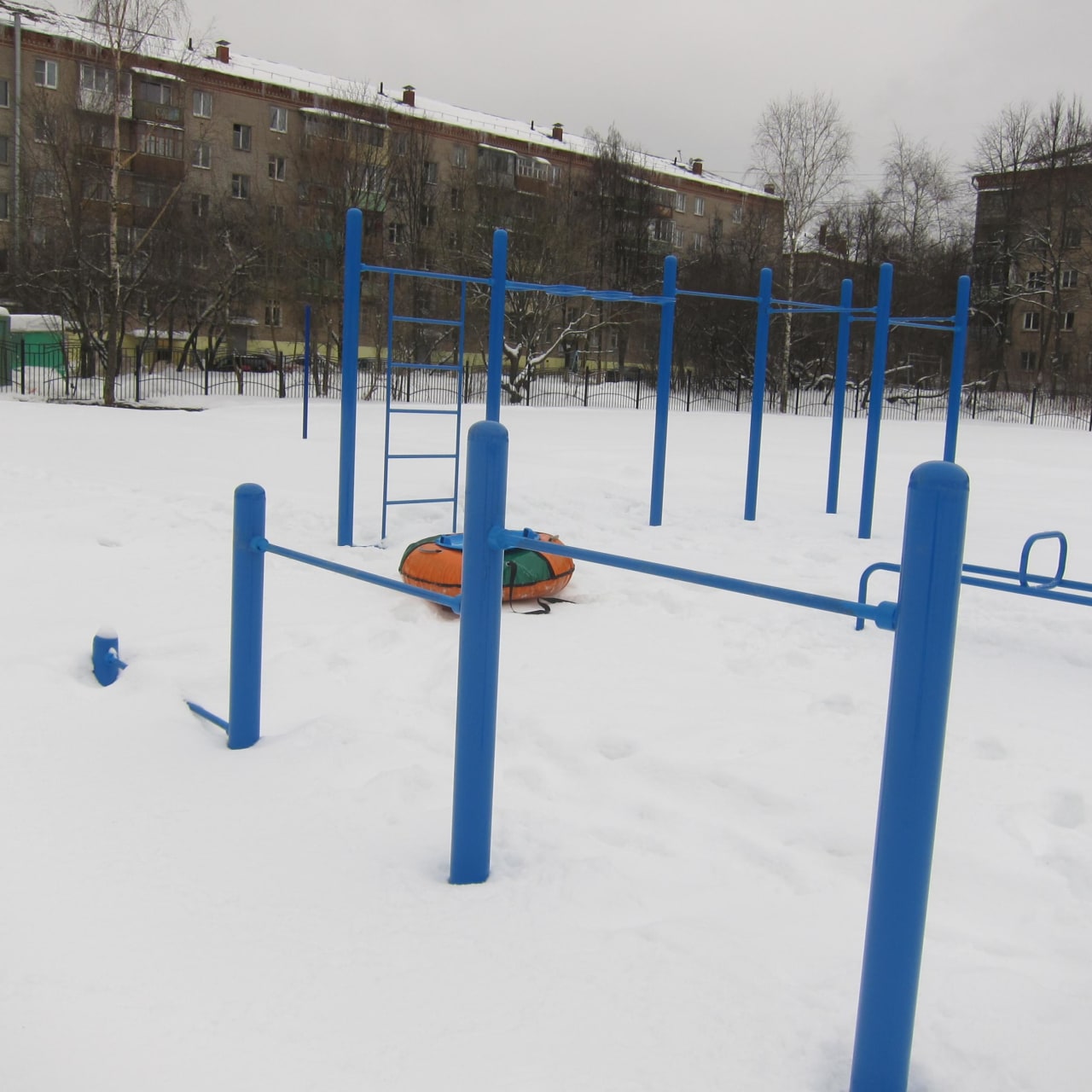 Barren bei Calisthenics Park at Хотьковский проезд, Сергиев Посад – Foto 8 von 9