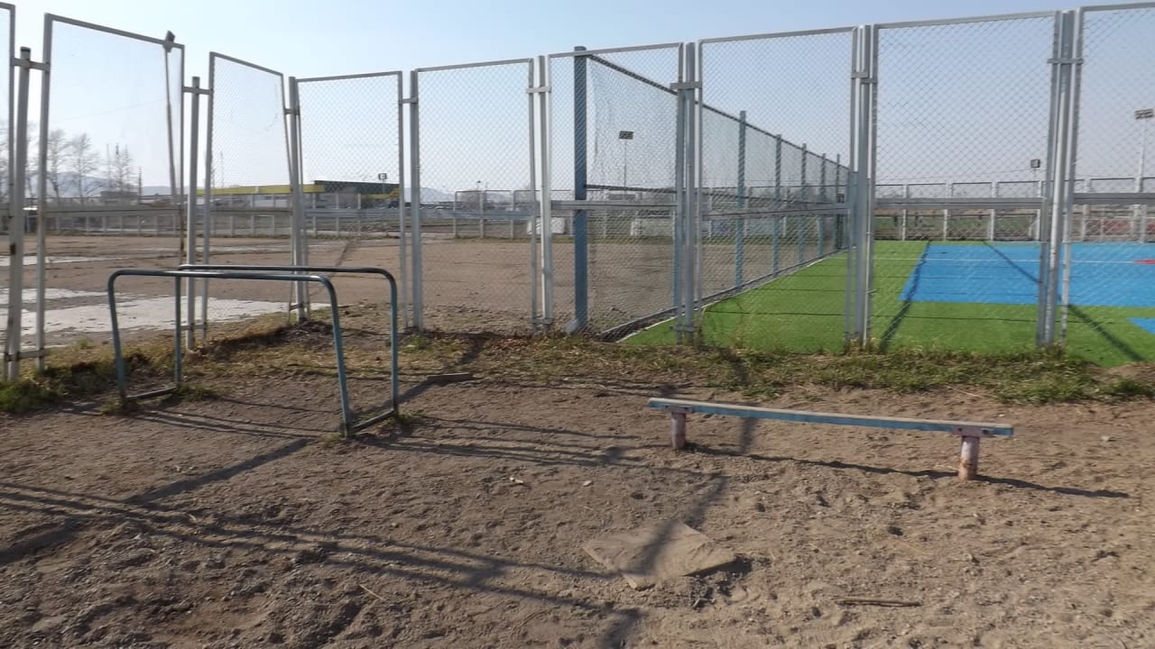 Barren bei Outdoor Gym in 1-й микрорайон, Краснокаменск – Foto 5 von 8