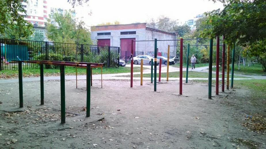 Sprossenwand bei Calisthenics Park at улица Объединения, Балашиха – Foto 3 von 3