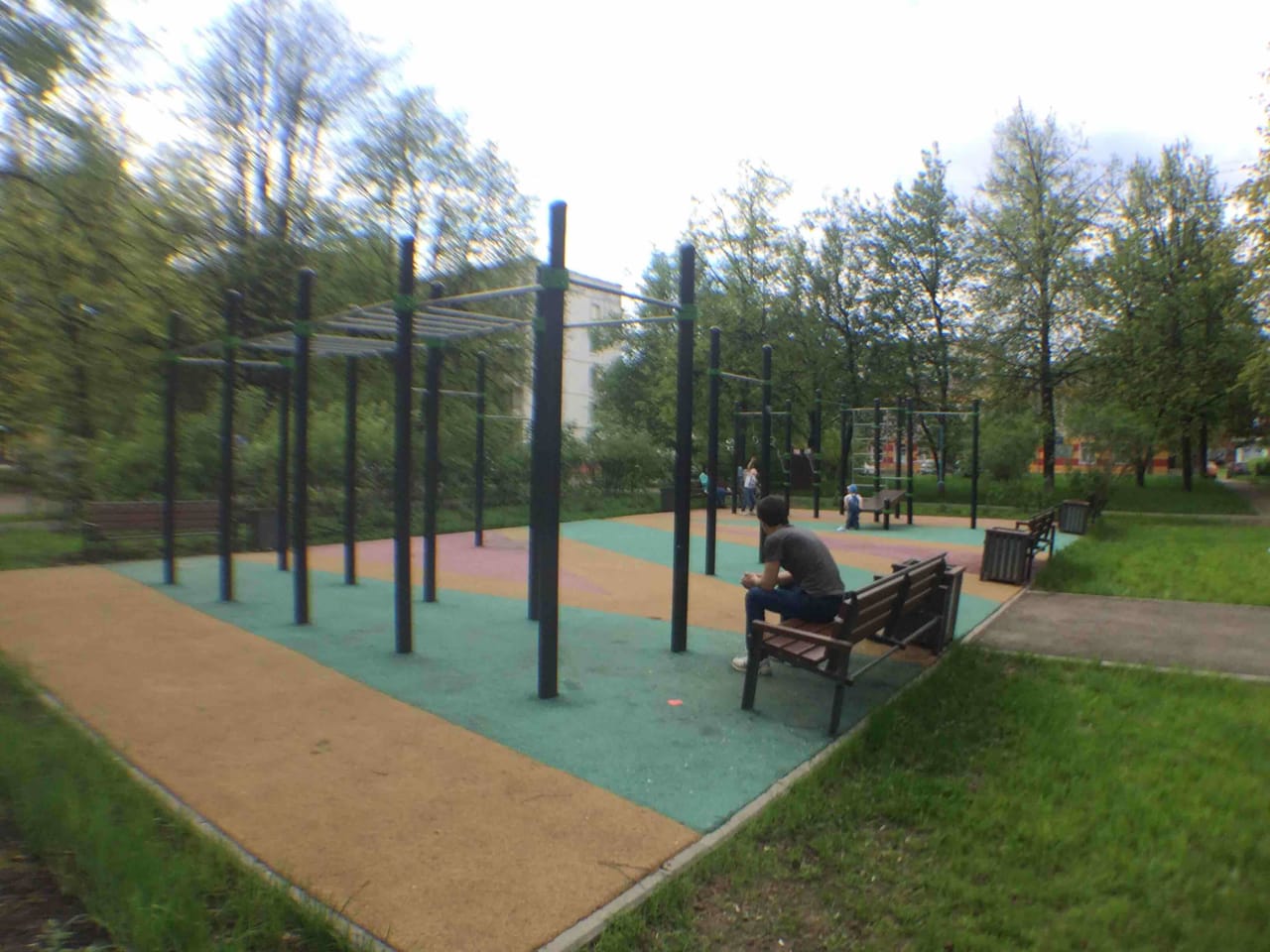 Klimmzugstange bei Calisthenics Park at улица Атласова, Московский – Foto 1 von 1