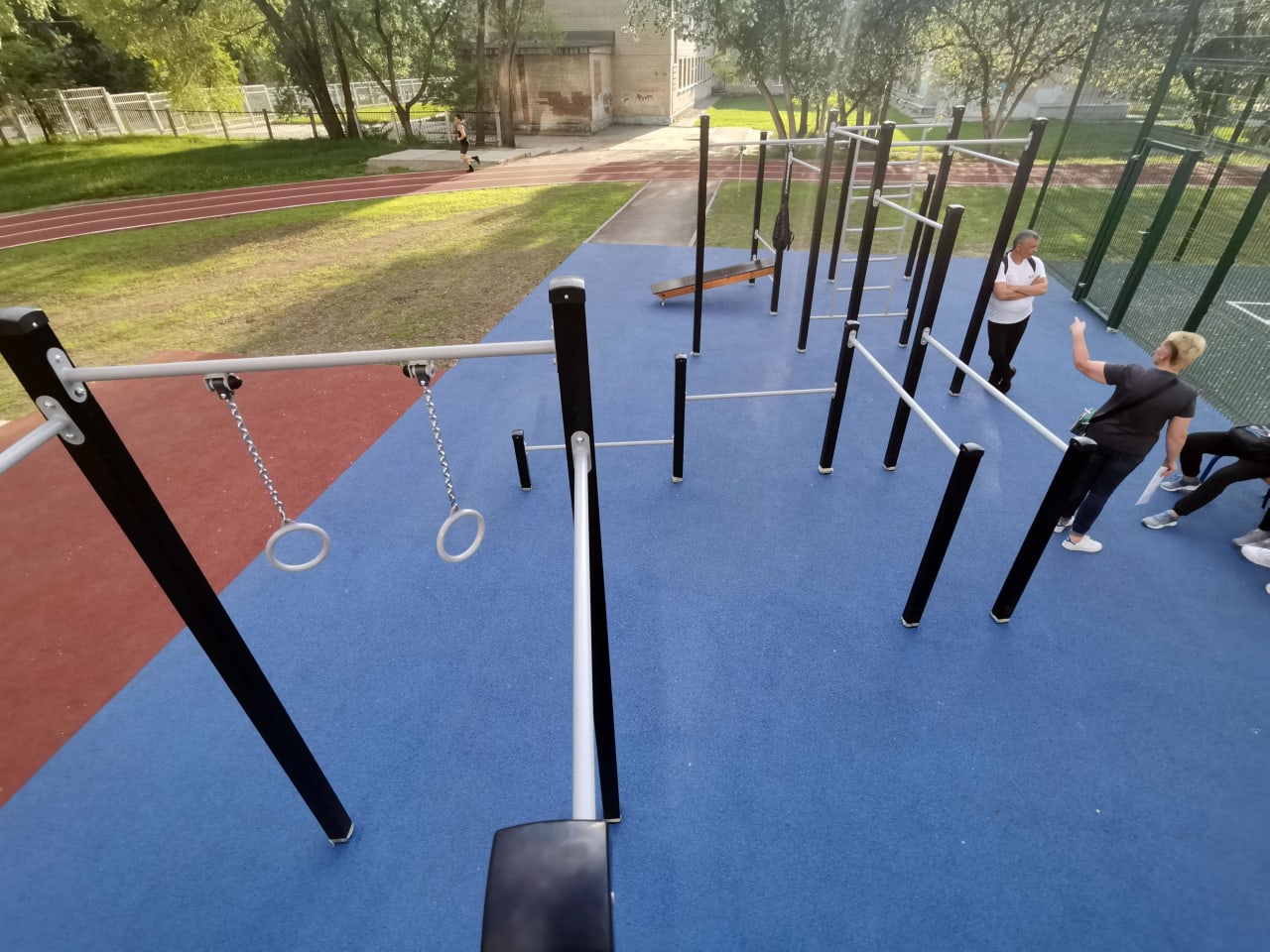 Sprossenwand bei Calisthenics Park at улица Иванова, городской округ Новосибирск – Foto 4 von 4