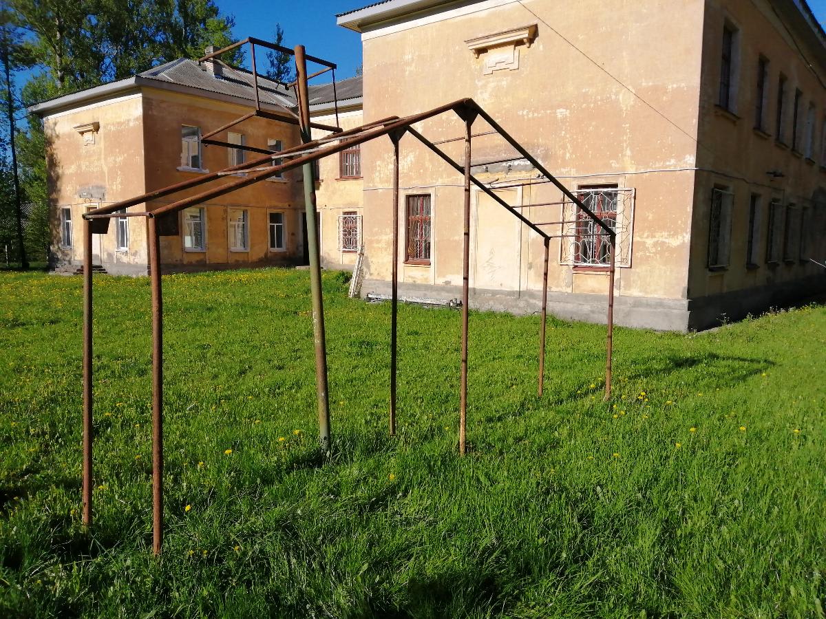 Klimmzugstange bei Calisthenics Park at Коммунистическая улица, Дно – Foto 1 von 6