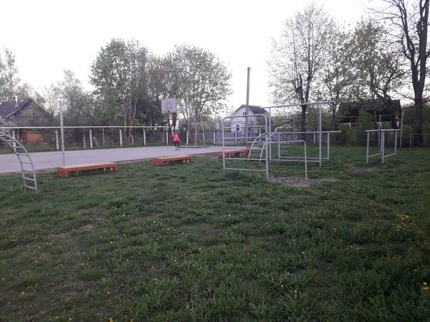 Sprossenwand bei Calisthenics Park at улица Петрова, Дно – Foto 4 von 5