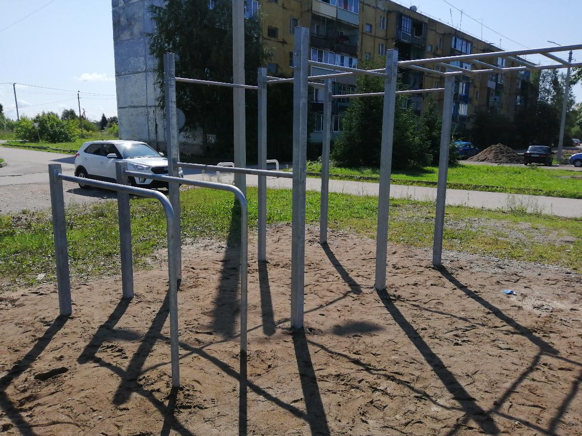 Klimmzugstange bei Calisthenics Park at Горная улица, Дно – Foto 1 von 3