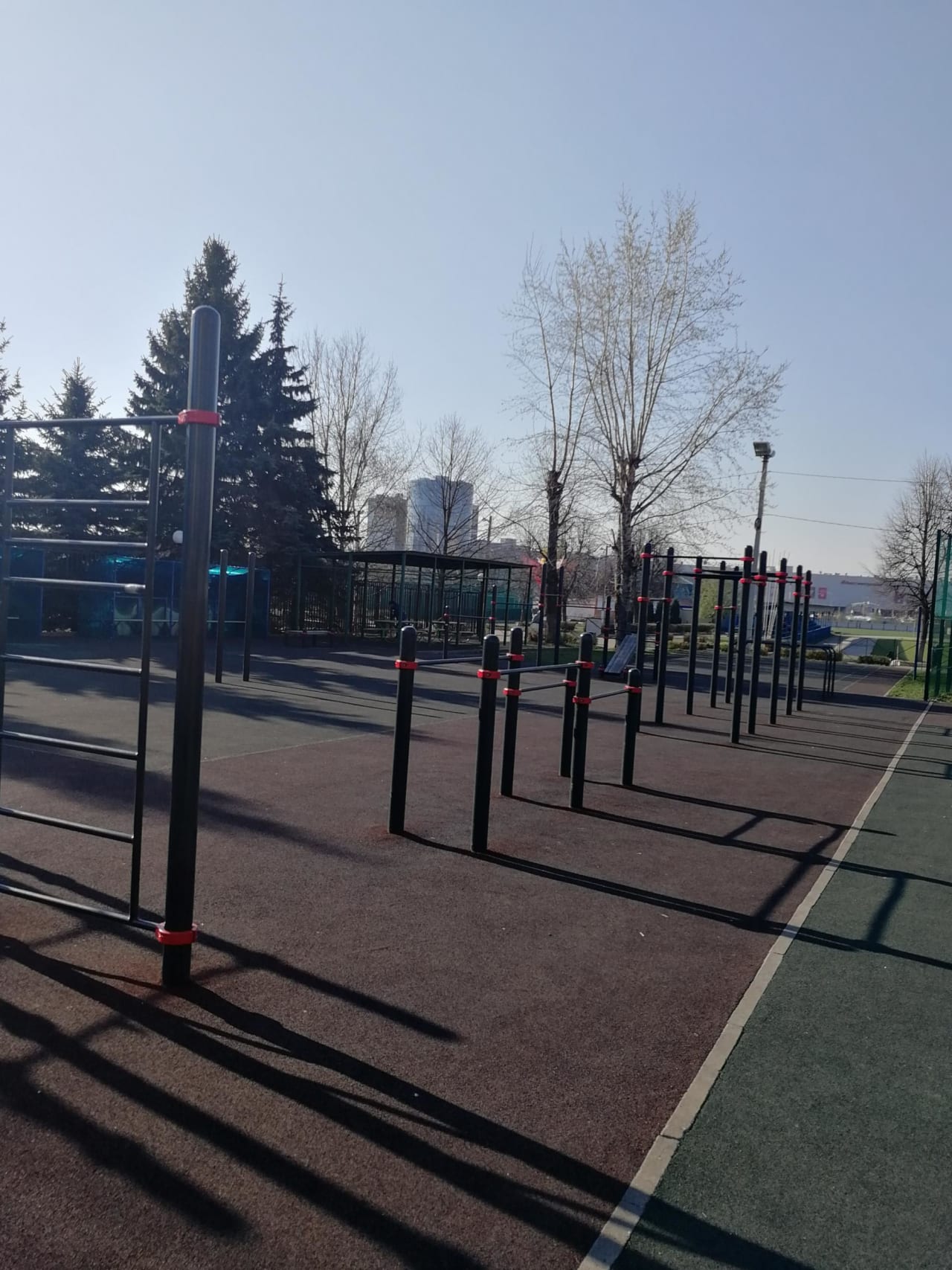 Barren bei Calisthenics Park at улица Академика Чумакова, Московский – Foto 2 von 6