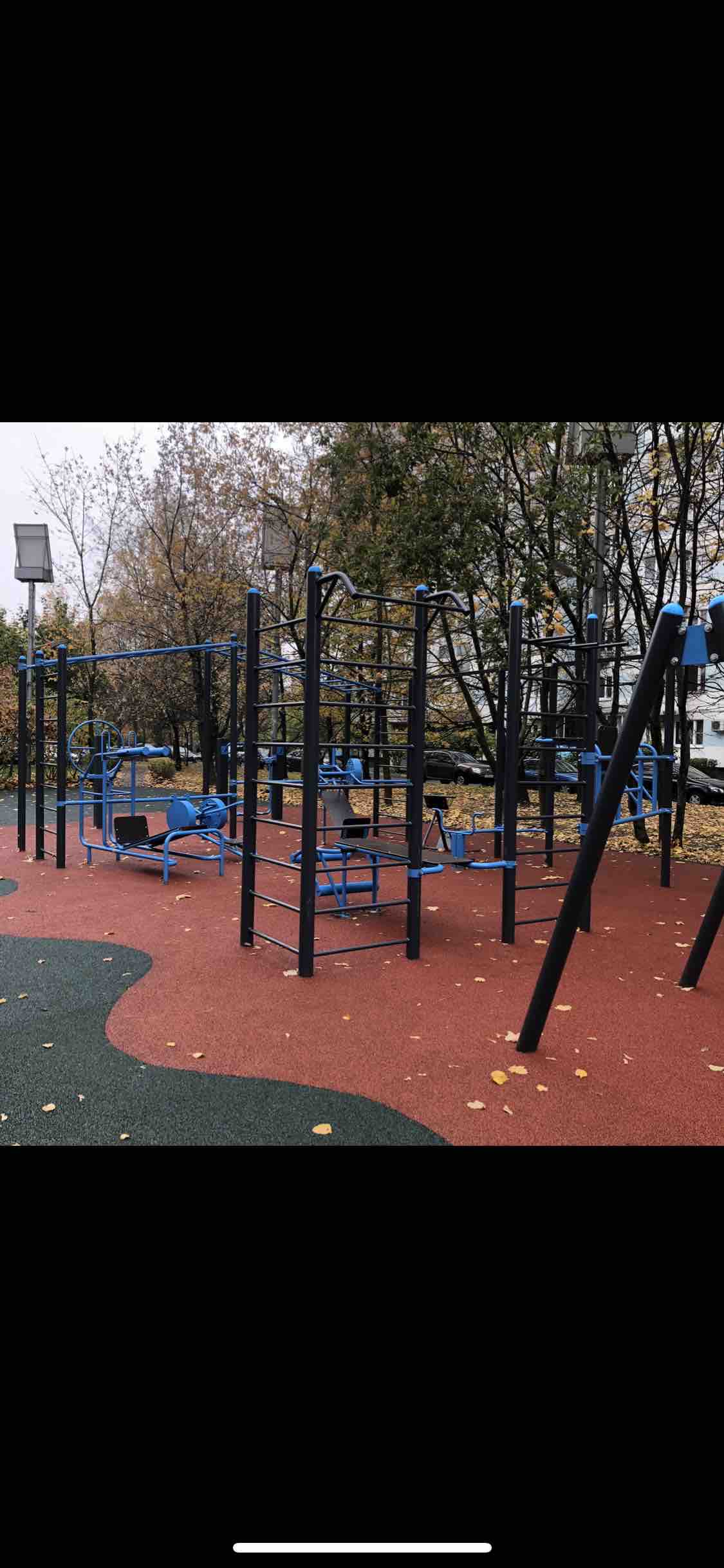 Pull Up Bar at Calisthenics Park at улица Мичуринский Проспект, Олимпийская Деревня, Москва – photo 1 of 4