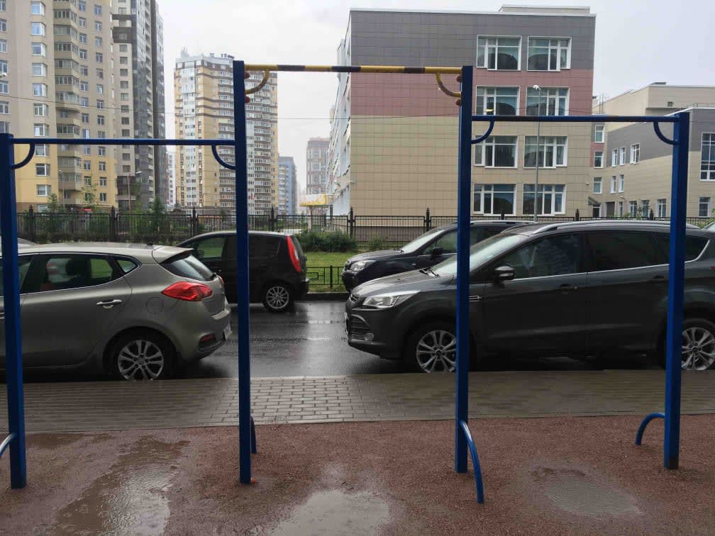 Pull Up Bar at Calisthenics Park at проспект Кузнецова, Санкт-Петербург – photo 3 of 3