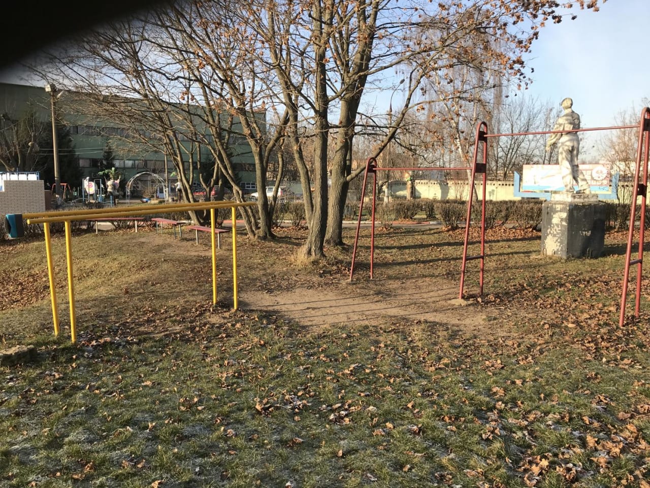 Hangelstange bei Calisthenics Park at РТИ, Ногинск – Foto 3 von 3