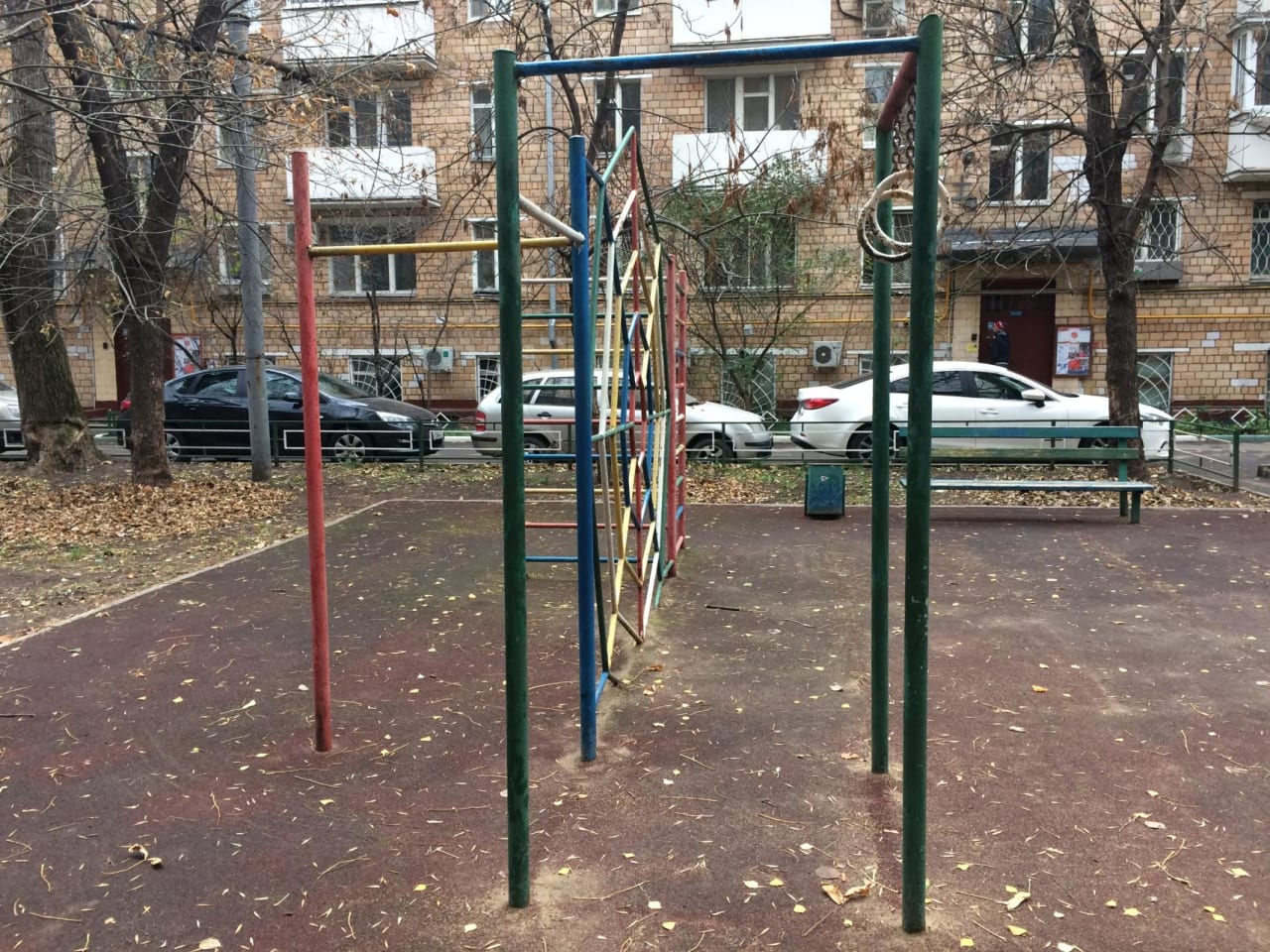 Parallel Gym Bars at Calisthenics Park at улица Асеева, Москва – photo 2 of 4