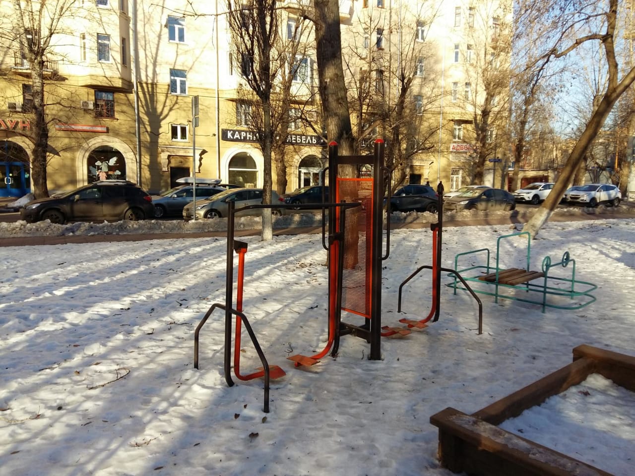 Parallel Gym Bars at Calisthenics Park at улица Самеда Вургуна, Москва – photo 2 of 3