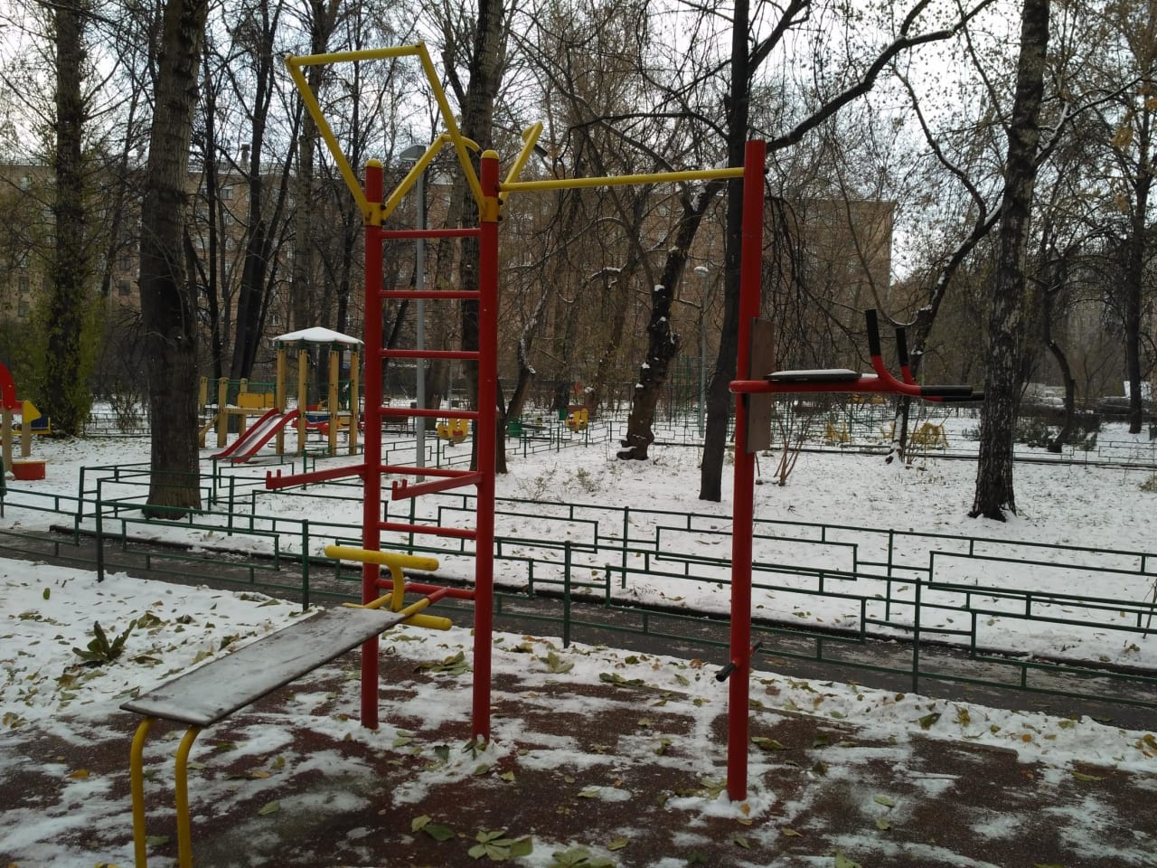 Monkey Bars at Calisthenics Park at Малый Песчаный переулок, Москва – photo 3 of 7