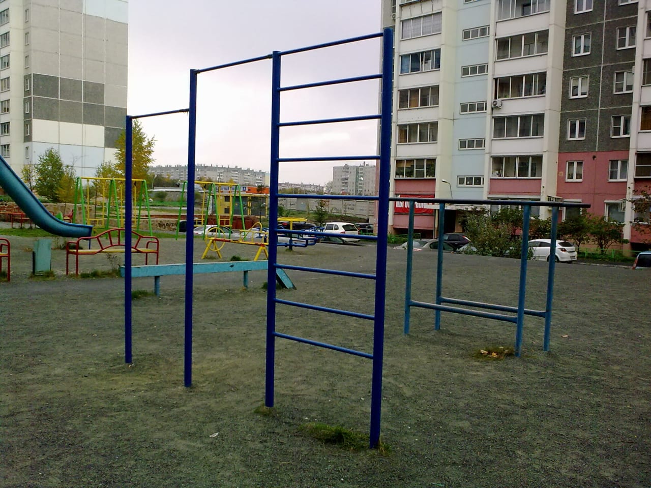 Barra de Dominadas en Calisthenics Park at Молдавская улица, Челябинск – foto 1 de 4