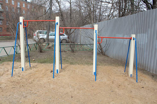 Pull Up Bar at Calisthenics Park at улица Космонавта Волкова, Москва – photo 3 of 4